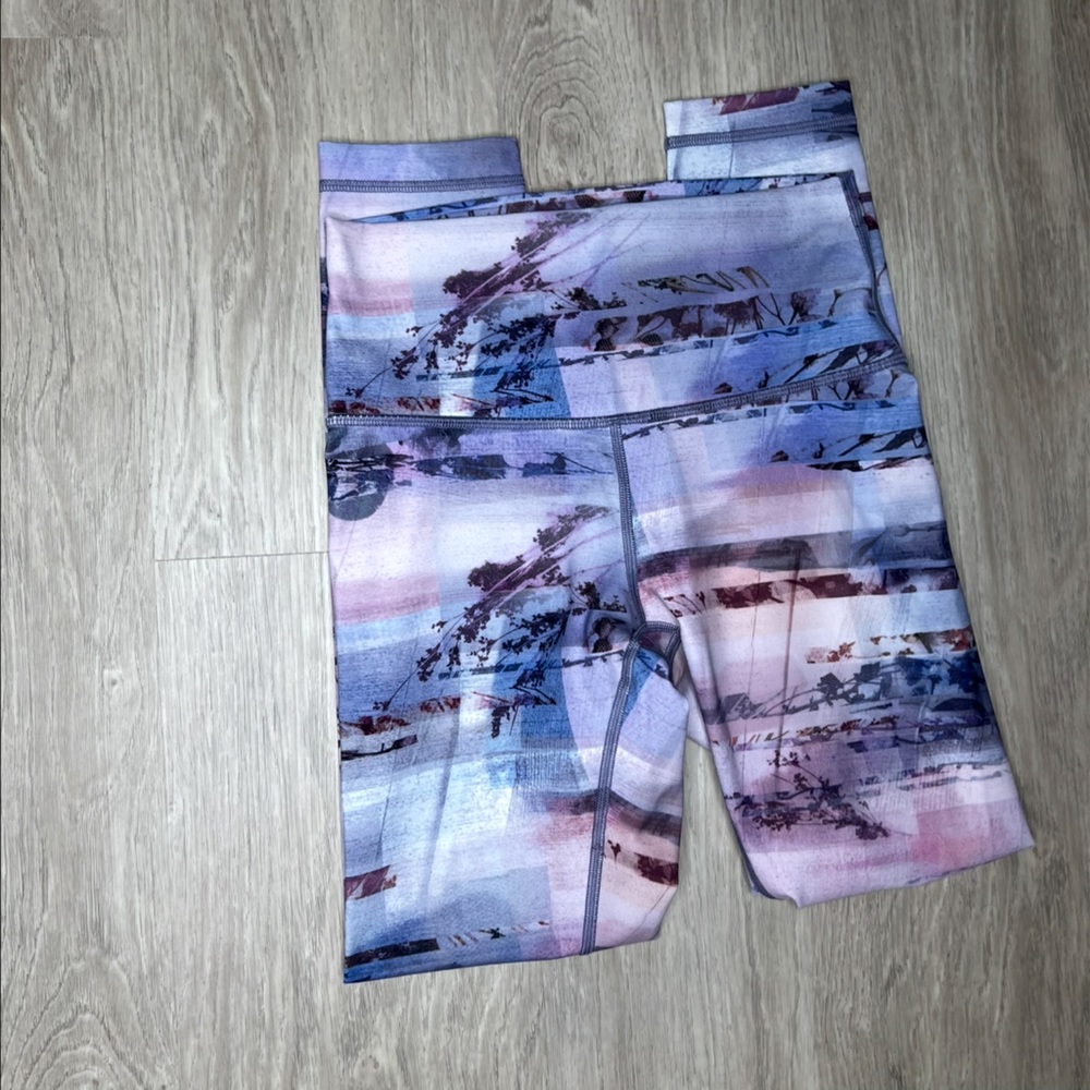 Lululemon Wunder Under High-Rise 7/8 25”printed leggings size 4 - Picture 2 of 6